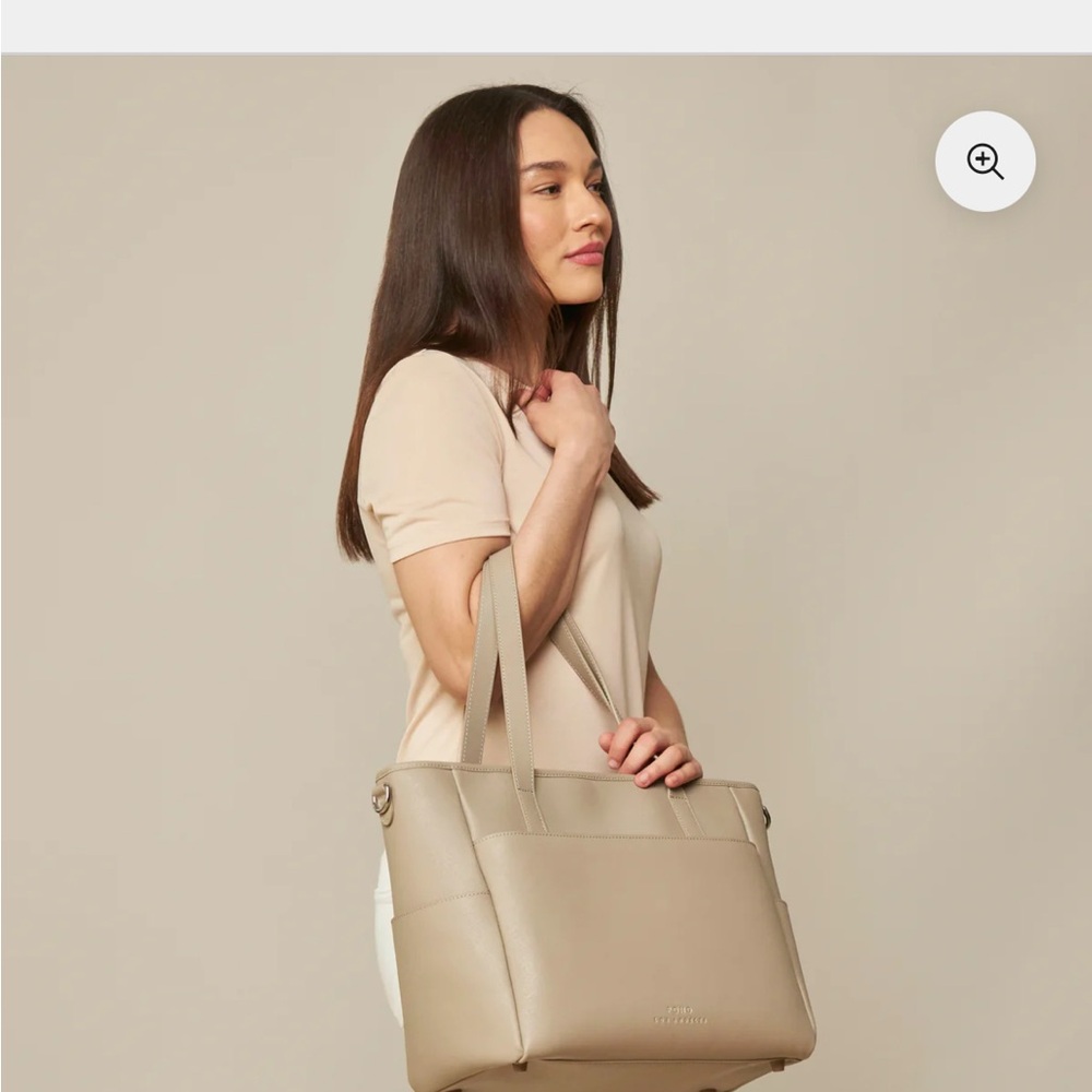 Elegant Gray Women's Tote Bag - Picture 7 of 9
